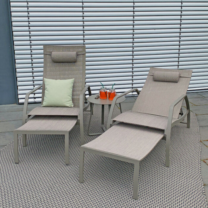 Jati & Kebon Vedia Deckchair | Aluminium quarzgrau matt / Ferrari Textilene taupe inkl. Nackenrolle